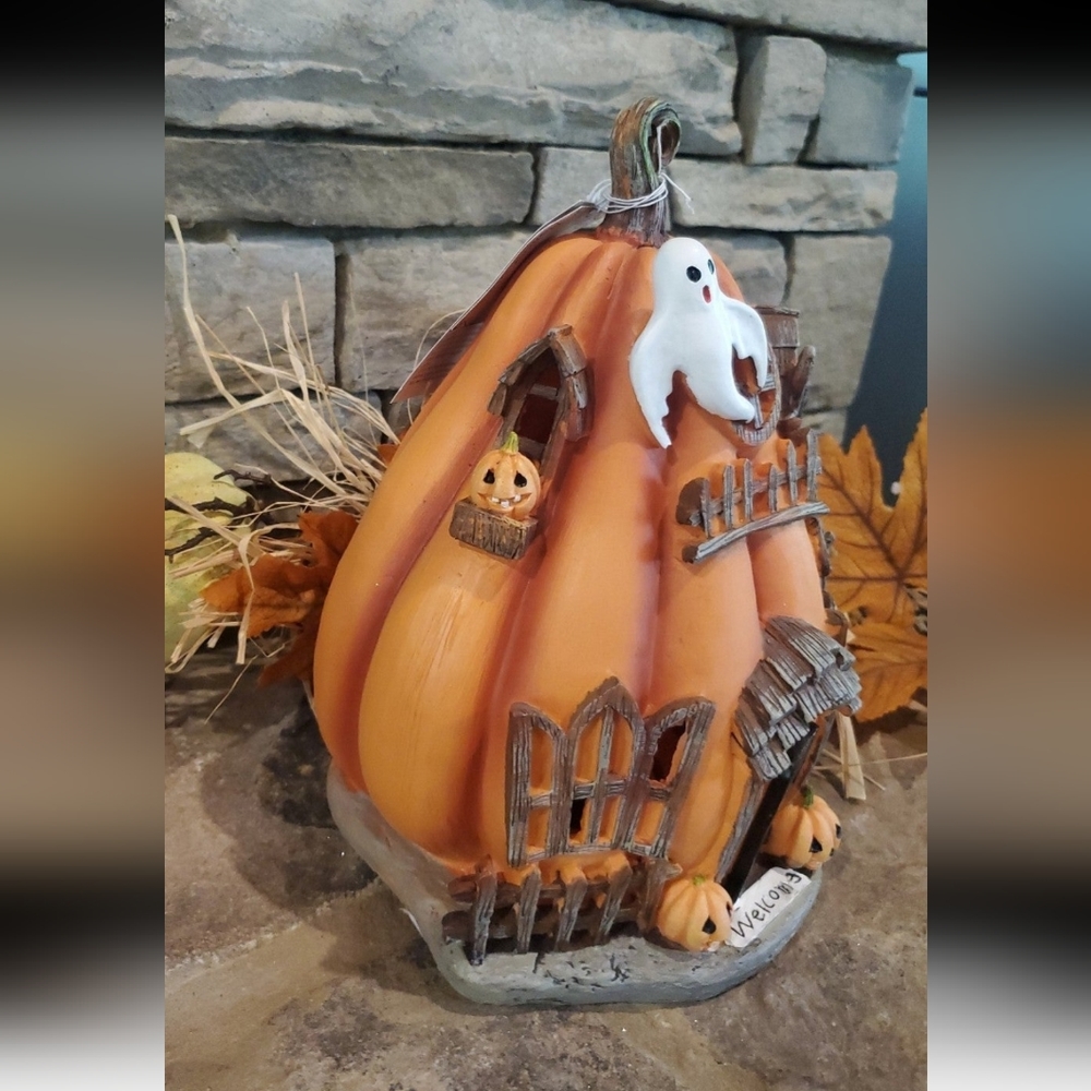 Viral Halloween! Pumpkin Haunted House-NWT - Picture 2 of 6